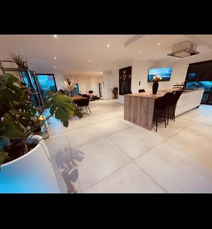 Magnifique Villa Avec Jaccuzi Wimille Esterno foto