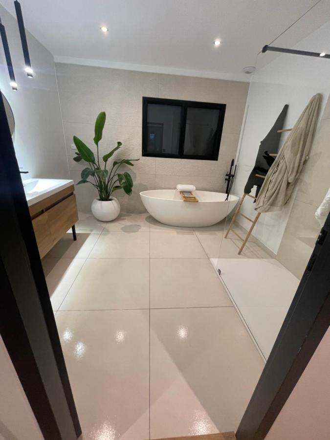 Magnifique Villa Avec Jaccuzi Wimille Esterno foto